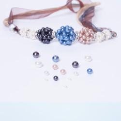 Perles en verre laqué