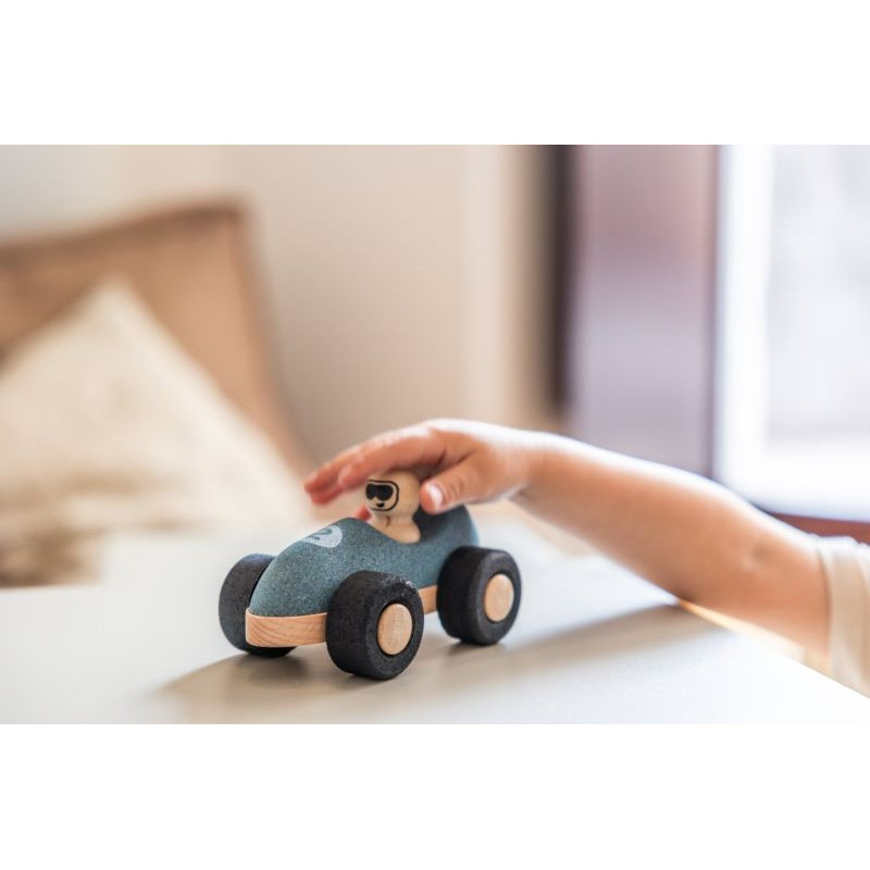 Voiture de course en liège